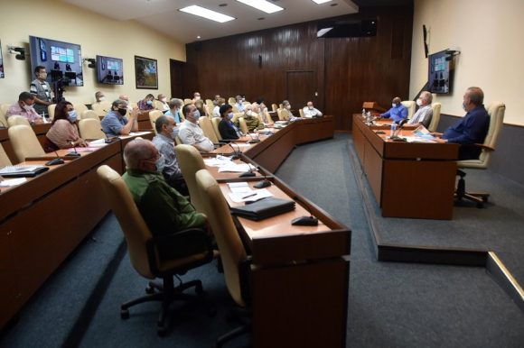 Díaz-Canel: “Convocamos a trabajar lo más rápido posible en la recuperación”