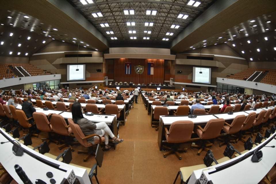 Asamblea Nacional: Diputados debaten importantes temas de la vida económica y social del país