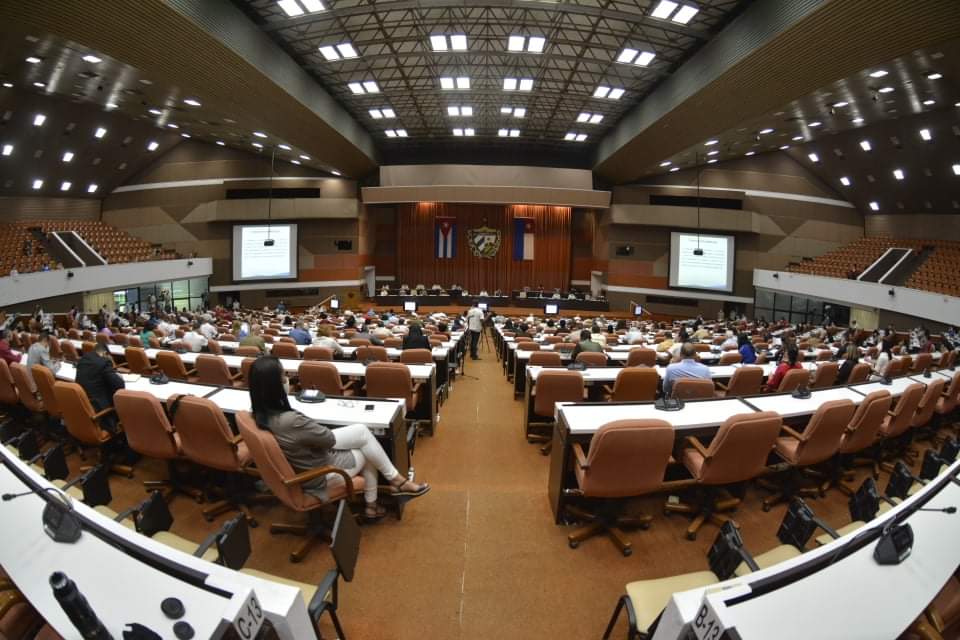 Asamblea Nacional: Diputados debaten importantes temas de la vida económica y social del país