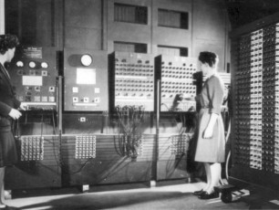 ENIAC, el primer ordenador de propósito general, cumple 75 años: pesaba 27 toneladas y medía 30 metros