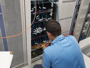 Continúan los trabajos de mantenimiento en centros de datos de ETECSA.