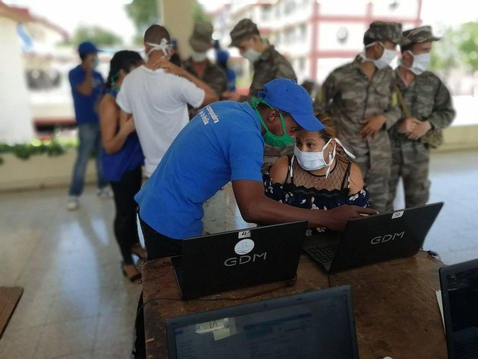 Joven Club Santiago de Cuba: tres décadas informatizando en las serranías