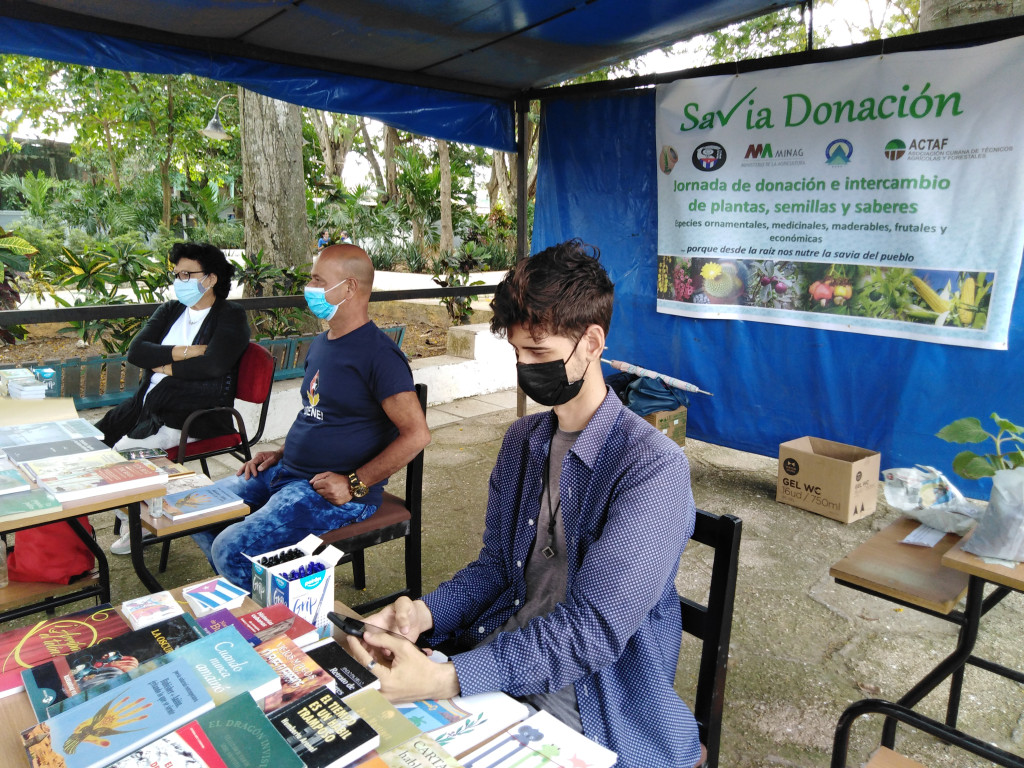 Joven Club Camagüey en armonía con la naturaleza y el uso de las tecnologías